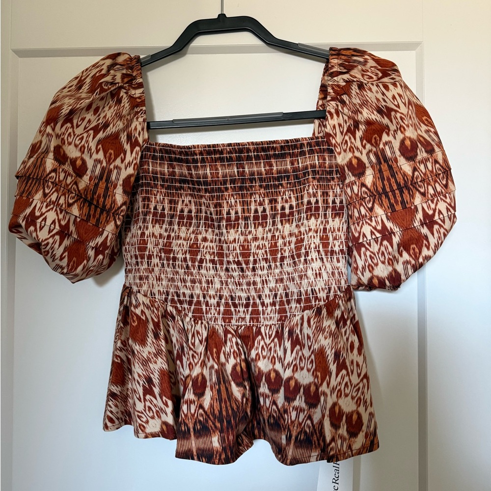 Autumn Adeigbo Rust and Cream Ikat Smocked Puff-Sleeve Top